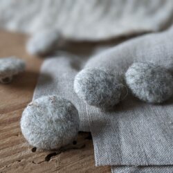 Boutons laine feutrée